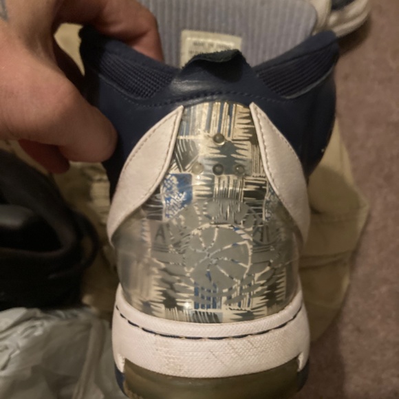 Shoes - Picture 3 of 5